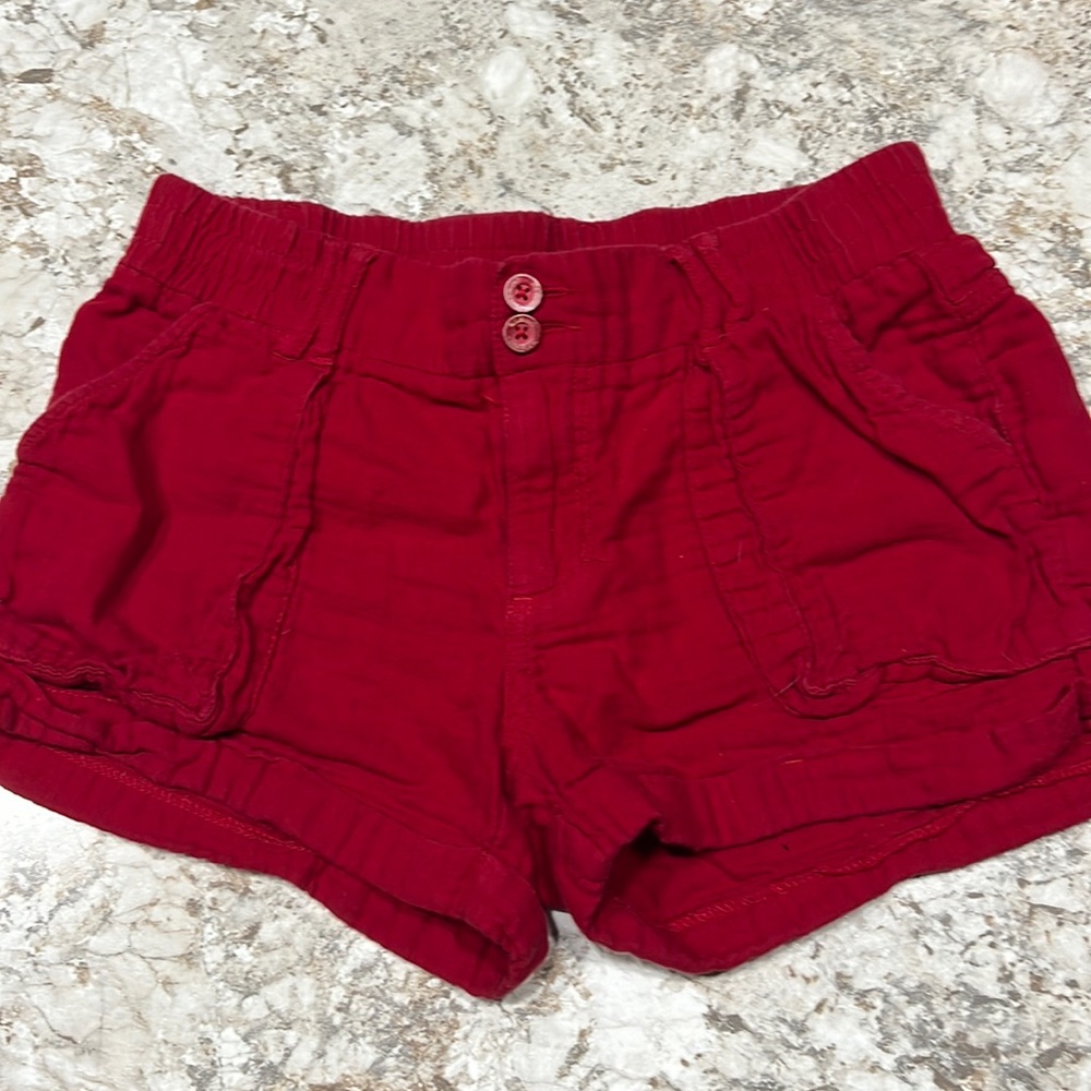 Selling these due to never wearing them. Size 3. Like new condition.